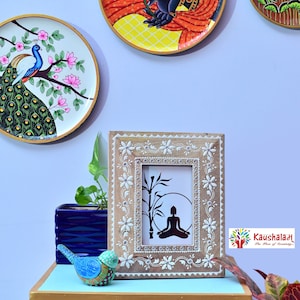 Hand Painted Mango Wood Photo Frame: Indian Art Gift