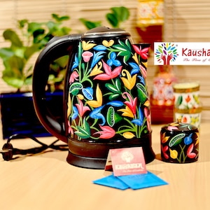 Elektrische theeketel Warmwaterketel voor thee en koffie, Kaushalam handgeschilderde Kashmiri Art Ketels, Vaderdag cadeau voor kunst theeliefhebbers, afbeelding 1
