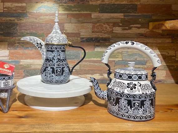ホビー・楽器・アート KaeruCoffee Hand Painted Brass Coffee Pot Set: Arabic Dallah, Kashmiri Kahwa