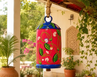 Campana de vaca pintada a mano: Campana de viento decorativa navideña colgante de 25 cm (10 pulgadas)