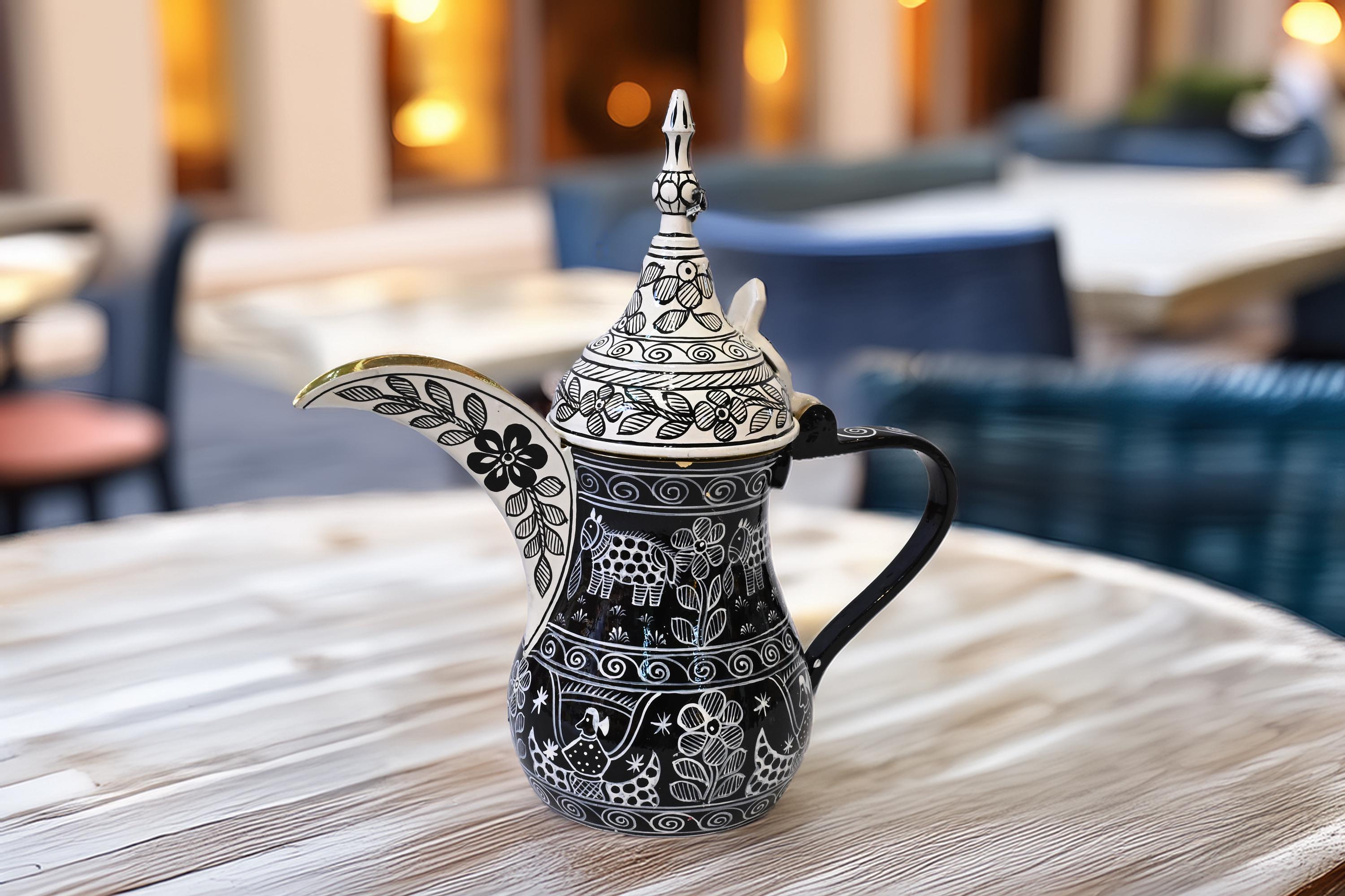 Hand Painted Arabic Dallah Coffee Pot & Tea Kettle – Black White