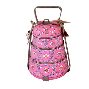 Lancheira empilhável em pirâmide de 3 camadas pintada à mão Kaushalam - A dabba, porta-tiffin de estilo indiano, presente de chá de bebê