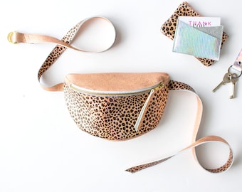 Peach Leopard Leather Hip Bag, Peach Glitter bum bag, Leopard Leather Fanny Pack, Iridescent banana bag, Small Crossbody bag Rosegold