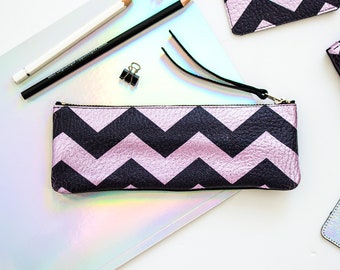 ZigZag Leather Pencil Case, Metallic ZigZag Pen Pouch, Pink Leather Cosmetic Bag, Artist Pencil Case, ZigZag Leather Case, Makeup Brush Bag