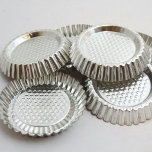 Vintage Sunflower Tin Steel Mold - Marianne Pans - 12 pieces