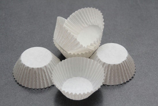 White Petit Four Paper Bakecups Pk/2000 - Etsy