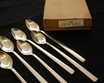 Oneida Silver Plate 1 Dozen Iced Tea Spoons 7.5 inches long