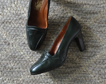 40s evergreen leather pumps / 1940s block heel shoes / dark green platform heels 7