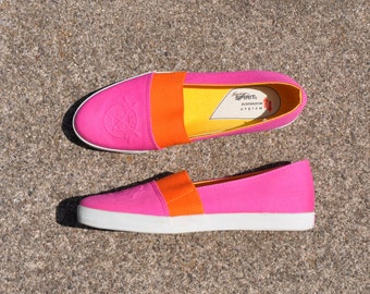 90s hot pink slip on sneakers / 1990s colorblock canvas flats / vintage fabric espadrilles 6