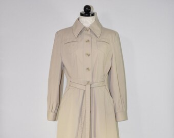 80s tan belted trench coat / classic khaki trenchcoat / 1980s waterproof rain coat