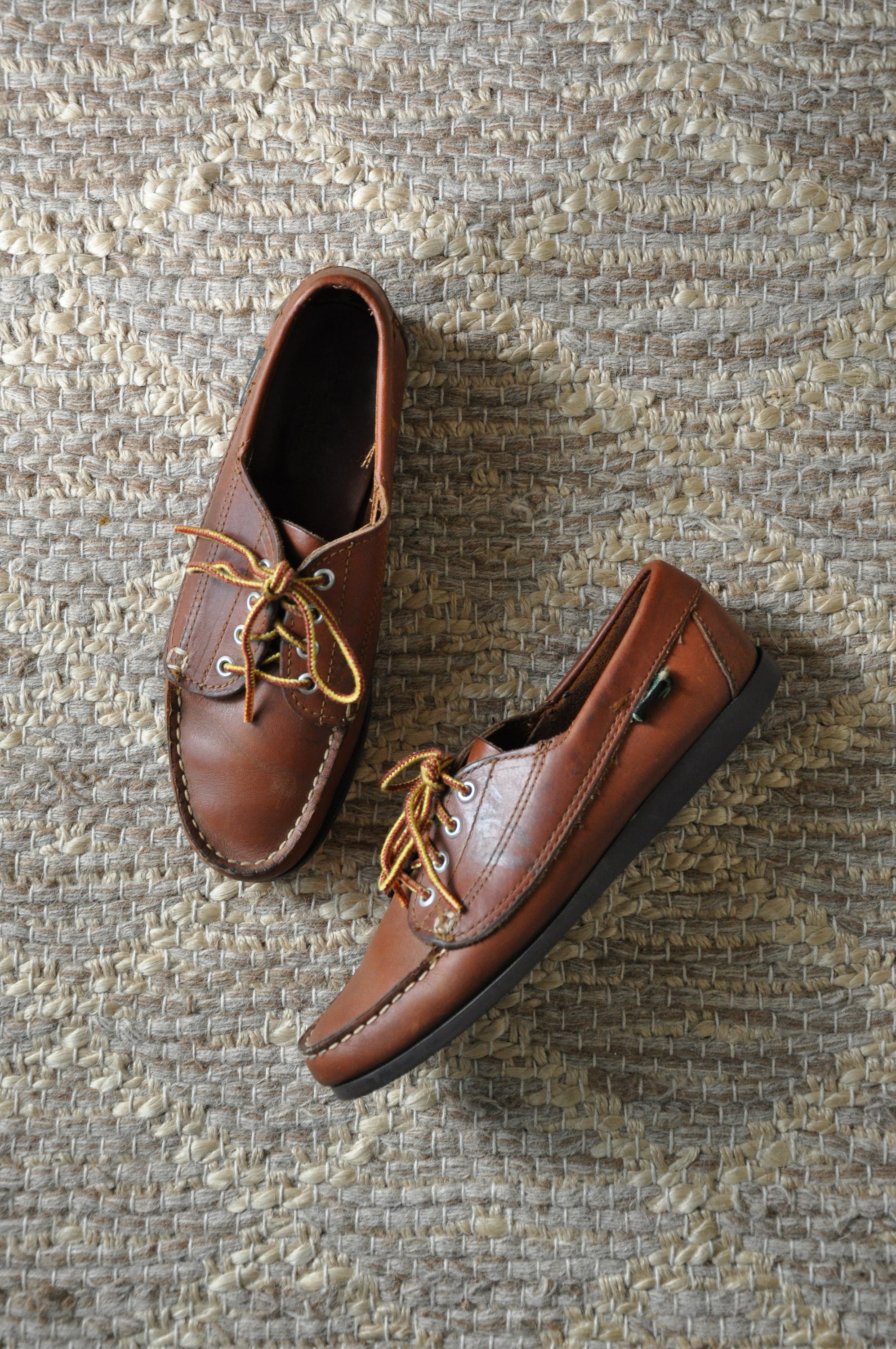 80s Brown Bass Boat Shoes / Lace up Deck Shoes / Vintage Leather