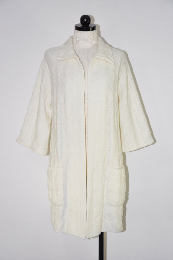 60s white wrap cardigan / open front sweater coat… - image 2