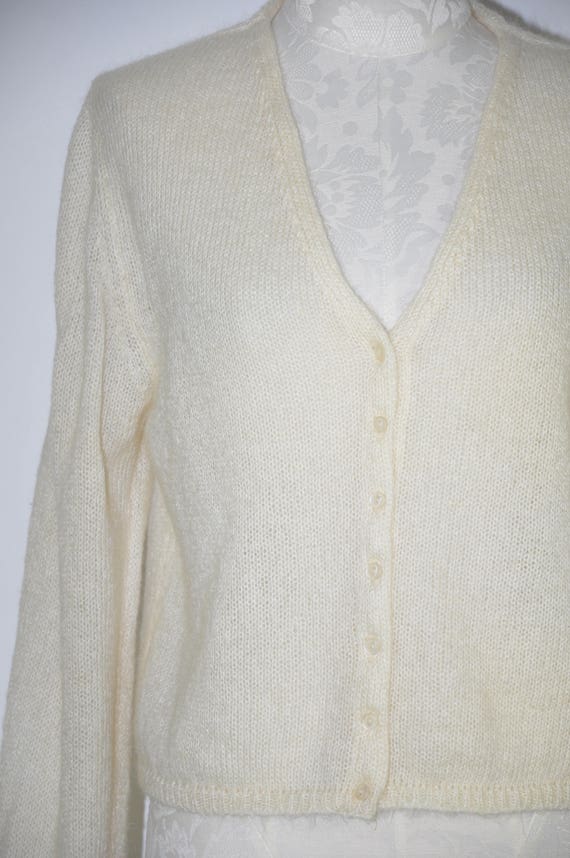 90s cream mohair sweater / 1990s plunging V neck … - image 3