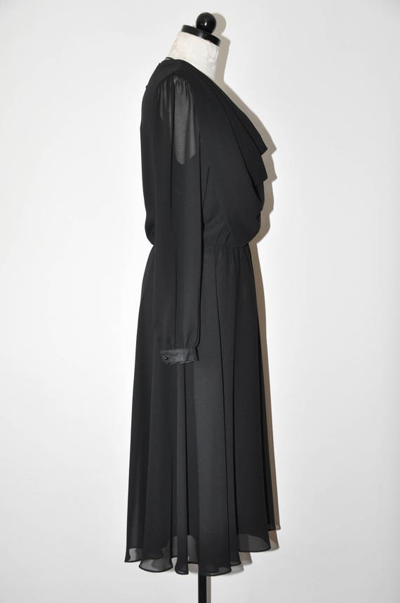 1970s black faux wrap dress / 70s sheer chiffon d… - image 6