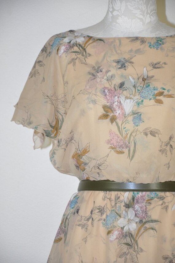 70s romantic floral dress / lily print bohemian d… - image 3