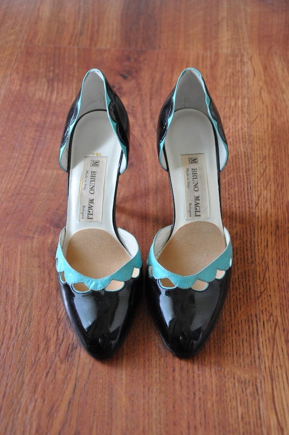 70s Bruno Magli D'Orsay pumps / 1970s black patent