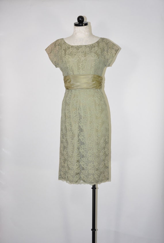 50s sage green lace dress / 1950s fantasy lace wig