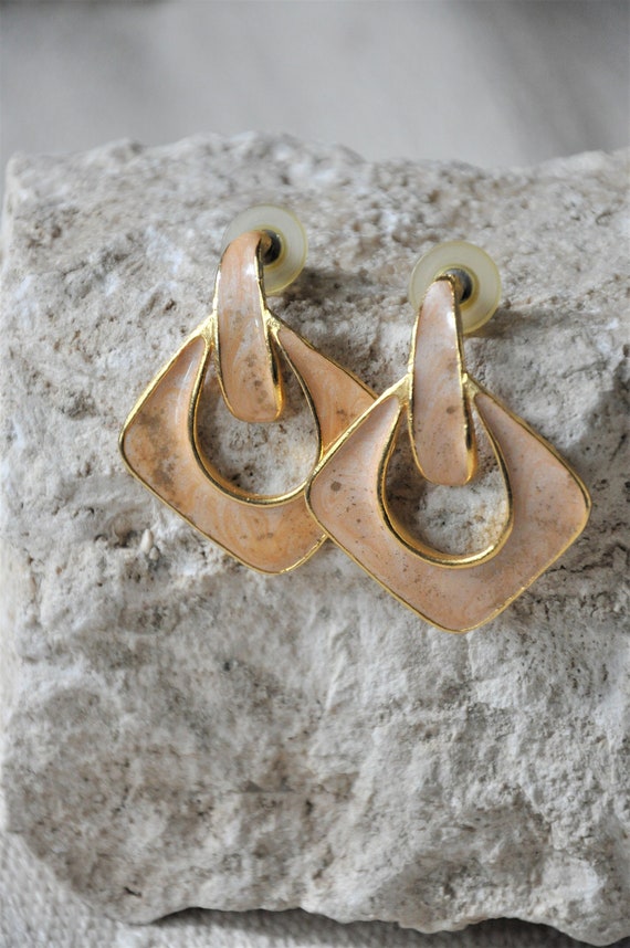 shimmery gold square earrings / sculptural doorkn… - image 5