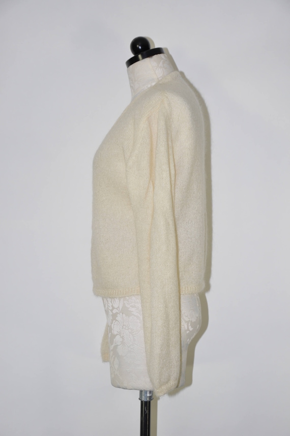 90s cream mohair sweater / 1990s plunging V neck … - image 7