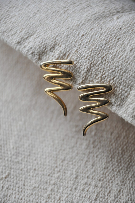 80s gold swirls earrings / road less traveled earr