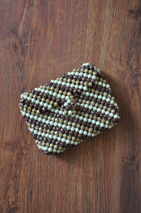 60s wood beads shoulder bag / 1960s small beaded p