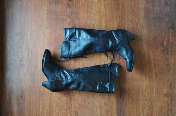 70s black knee high boots / 1970s tall leather bo… - image 1