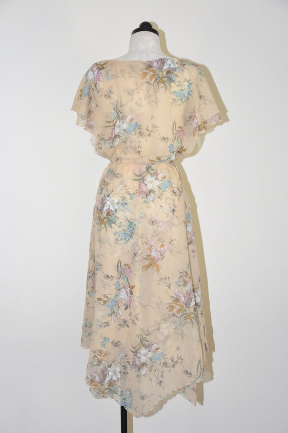 70s romantic floral dress / lily print bohemian d… - image 8