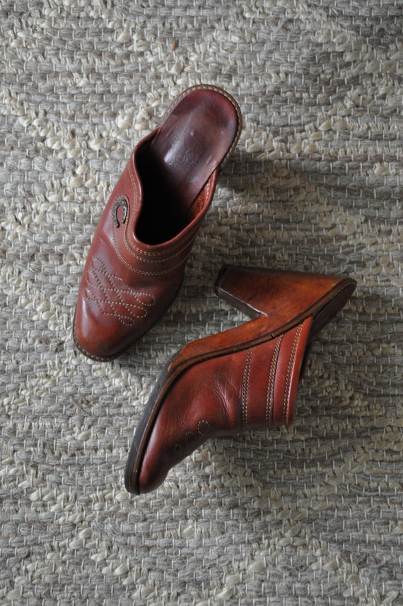 70s wood platform clogs / 1970s western leather mu