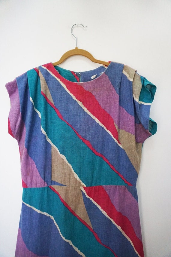 Lovely Vibrant Vintage Breezy Abstract Color Block