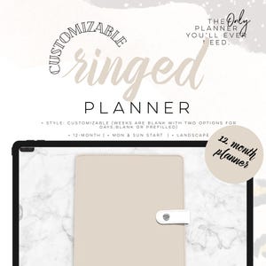 Puede incluir: Un planificador con anillas beige con un cierre blanco, sobre un fondo con diseño de mármol. El texto en la imagen dice "Customizable Ringed Planner" y "12 month planner". El planificador es personalizable.