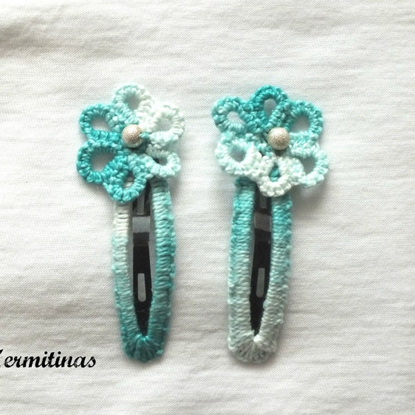 Set of two flower tatted hair clips, Aqua green tatting hair clips, Set of two tatted snap clips, Tatted aqua green flower hair clips,