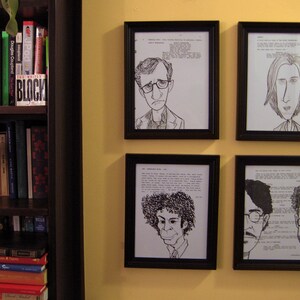 Puede incluir: Cuatro dibujos en blanco y negro enmarcados en negro que representan a personas con texto debajo de cada dibujo.