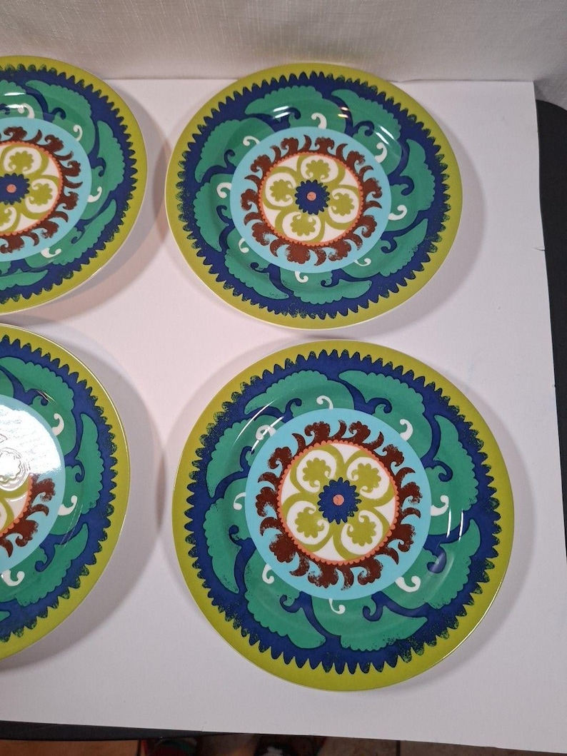 ANTHROPOLOGIE Folk Art Green Blue Artisan Designed Plate 8" #15586962 Qty 4 Ret bild 3