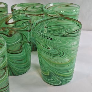 Retired ANTHROPOLOGIE Artisan 7 PC Green Swirl Hand Blown Glasses #1199077 New image 4