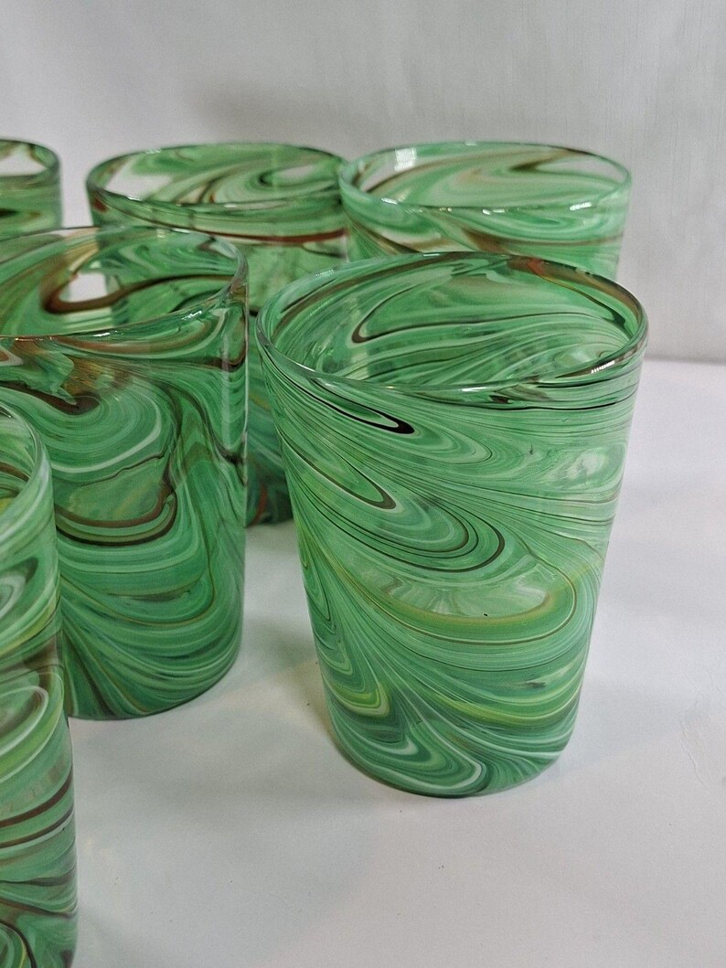 Retired ANTHROPOLOGIE Artisan 7 PC Green Swirl Hand Blown Glasses #1199077 New image 4