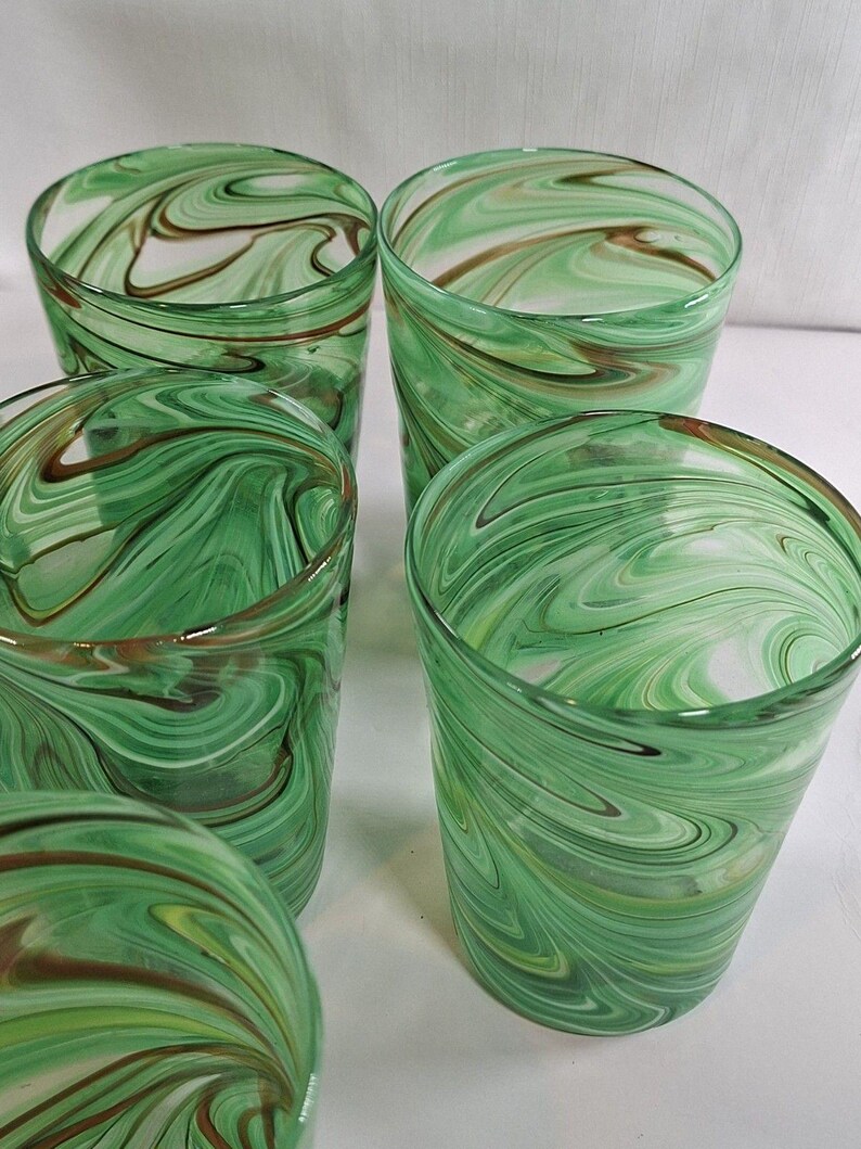 Retired ANTHROPOLOGIE Artisan 7 PC Green Swirl Hand Blown Glasses #1199077 New image 5