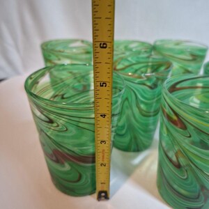 Retired ANTHROPOLOGIE Artisan 7 PC Green Swirl Hand Blown Glasses #1199077 New image 7