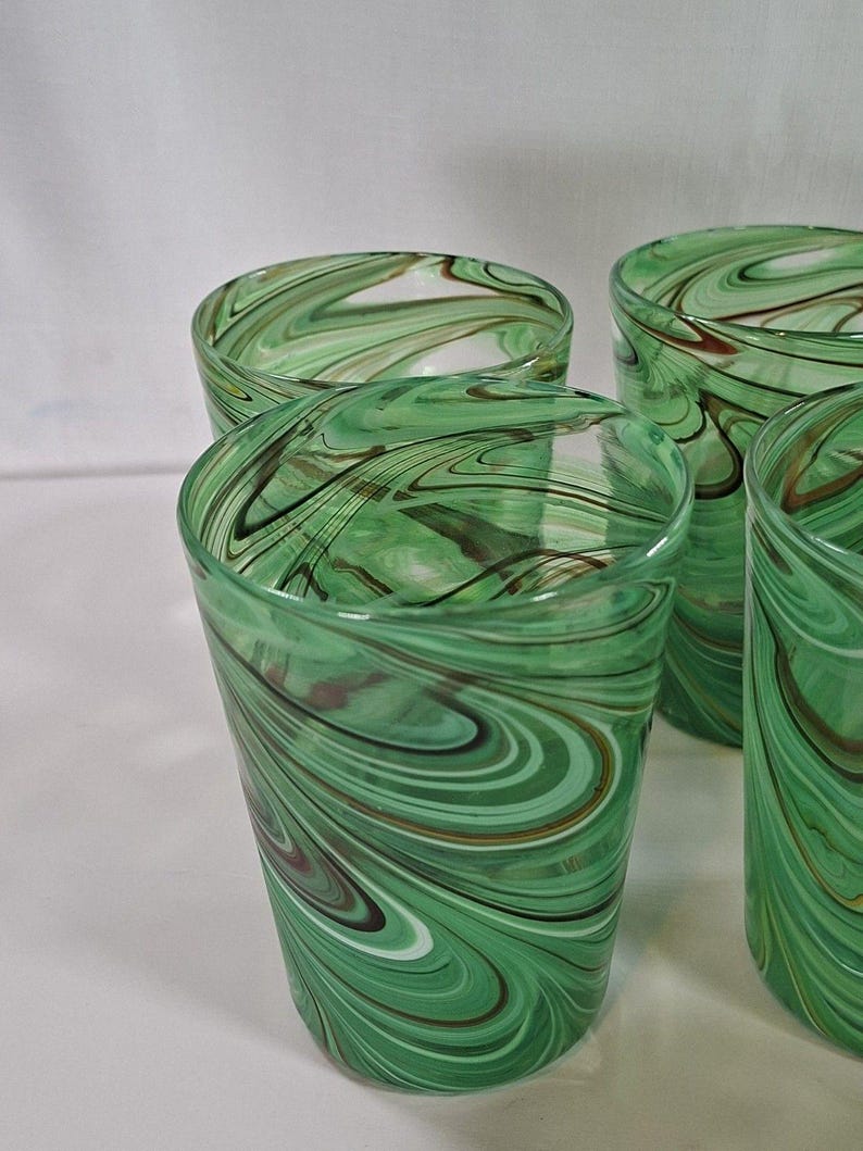Retired ANTHROPOLOGIE Artisan 7 PC Green Swirl Hand Blown Glasses #1199077 New image 3