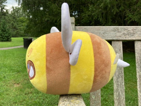 Big bee 2024 stuffed animal