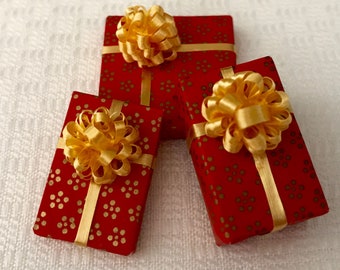 Red/Gold Snowflake Gift Packages