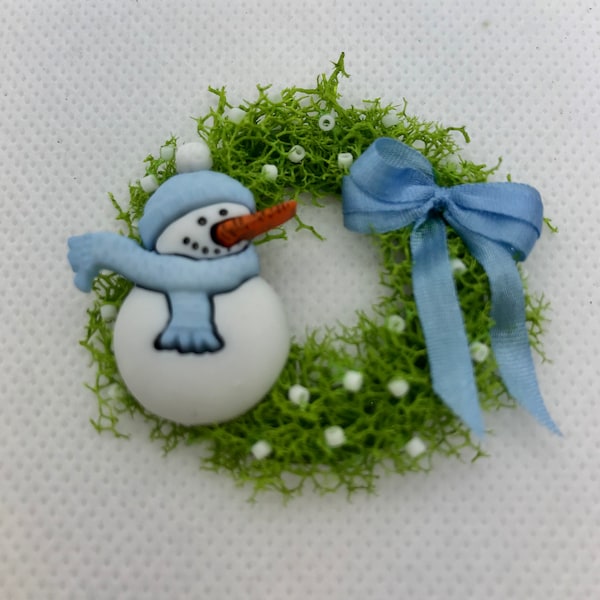 Blue Snowman Wreath