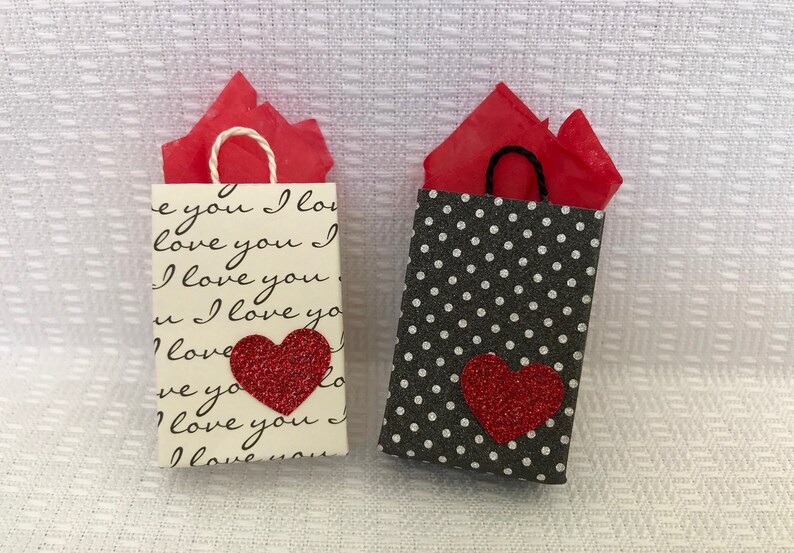 Red Glitter Heart Miniature Gift Bag image 6