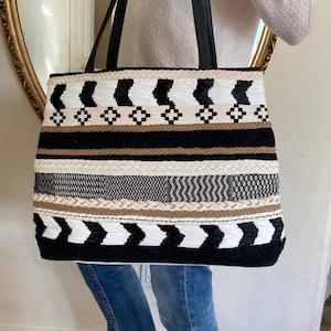 Chico&#39;s Large embroidered tote, Sturdy Cotton canvas, Tan, Black, White, shoulder bag
