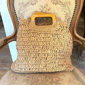 Bonito bolso grande de mimbre tejido suave, bolso de mano, bolso de verano, caqui, asas de madera