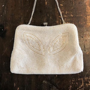 White beaded purse,formal purse, Bags ,Purses, Hong Kong, Formal, Handbag, Off White, Kiss Lock
