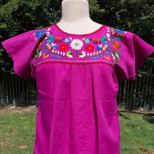 Embroidered blouse, Mexican blouse, Medium,M,BoHo, blouse, top,Oaxaca,purple,fusia,pink,Indian,hupil