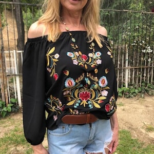 Embroidered blouse, BoHo, top, Off the shoulder,black cotton blouse,Oaxaca, small,S,Mexican blouse, fiesta, blouse,Puebla blouse