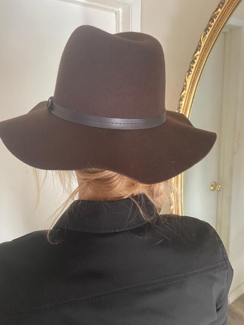 NICOLE MARCIANO Brown Wool and Felt Hat , With Tag - Etsy display picture 1