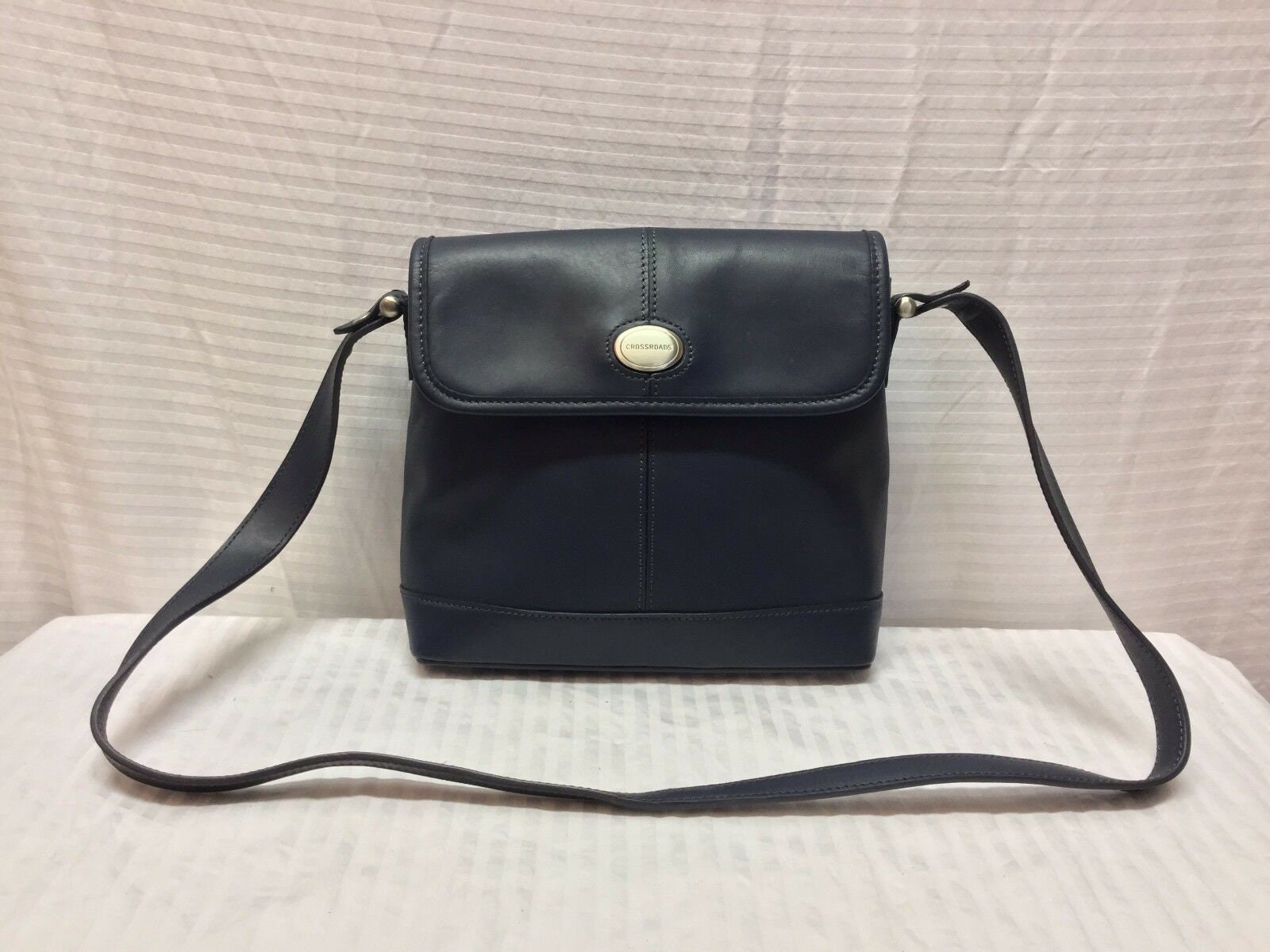 Calvin Klein Black Leather 2 in 1 Crossbody Tote Wristlet - beyond exchange