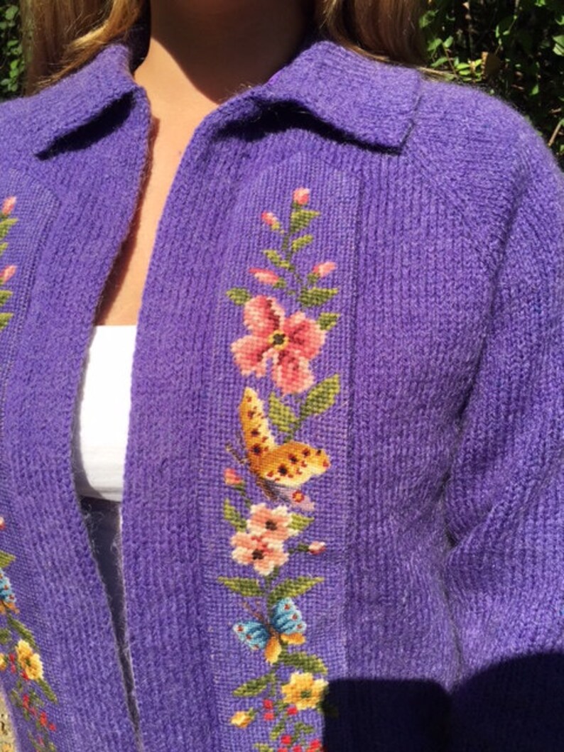 embroidered flowers Hand knit sweater size small purple butterflies